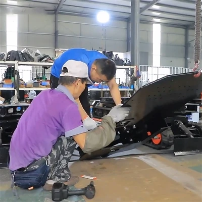 Kijan Pou Opere Byen Yon Mower Gazon Ki Kontwole